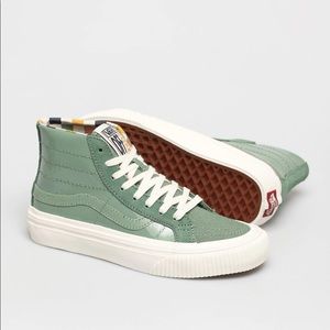 VANS KARINA ROZUNKO SK8-HI 38 DECON SF SHOES
